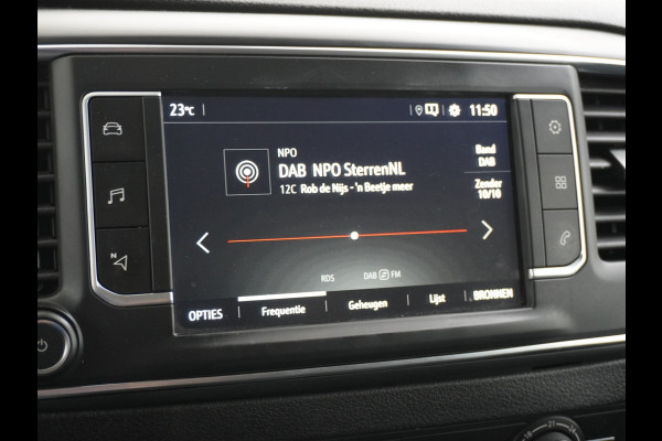 Opel Vivaro D120PK L2 3-Pers.360°Camera Apple Carplay Android ECC Trekhaak Imperiaal Airco DAB Cruise Control H1 Edition 1.5cdti lengte 2 ho Schuifdeur Tussenwand Dealeronderhouden Sensor dodehoek Bluetooth Regensensor 1e Eigenaar EURO6 300NM Koppel 1800kg Trekvermogen