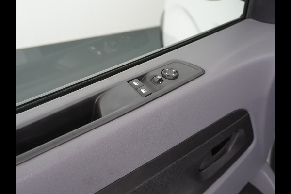 Opel Vivaro D120PK L2 3-Pers.360°Camera Apple Carplay Android ECC Trekhaak Imperiaal Airco DAB Cruise Control H1 Edition 1.5cdti lengte 2 ho Schuifdeur Tussenwand Dealeronderhouden Sensor dodehoek Bluetooth Regensensor 1e Eigenaar EURO6 300NM Koppel 1800kg Trekvermogen