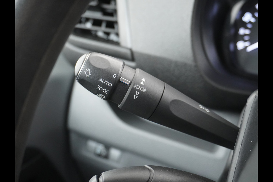 Opel Vivaro D120PK L2 3-Pers.360°Camera Apple Carplay Android ECC Trekhaak Imperiaal Airco DAB Cruise Control H1 Edition 1.5cdti lengte 2 ho Schuifdeur Tussenwand Dealeronderhouden Sensor dodehoek Bluetooth Regensensor 1e Eigenaar EURO6 300NM Koppel 1800kg Trekvermogen