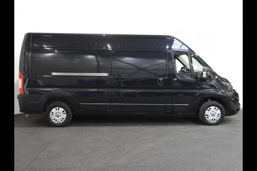 Peugeot Boxer 165PK L3H2 Premium Navigatie Camera Cruise Control Trekhaak airco