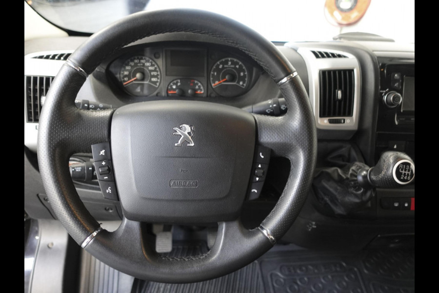 Peugeot Boxer 165PK L3H2 Premium Navigatie Camera Cruise Control Trekhaak airco