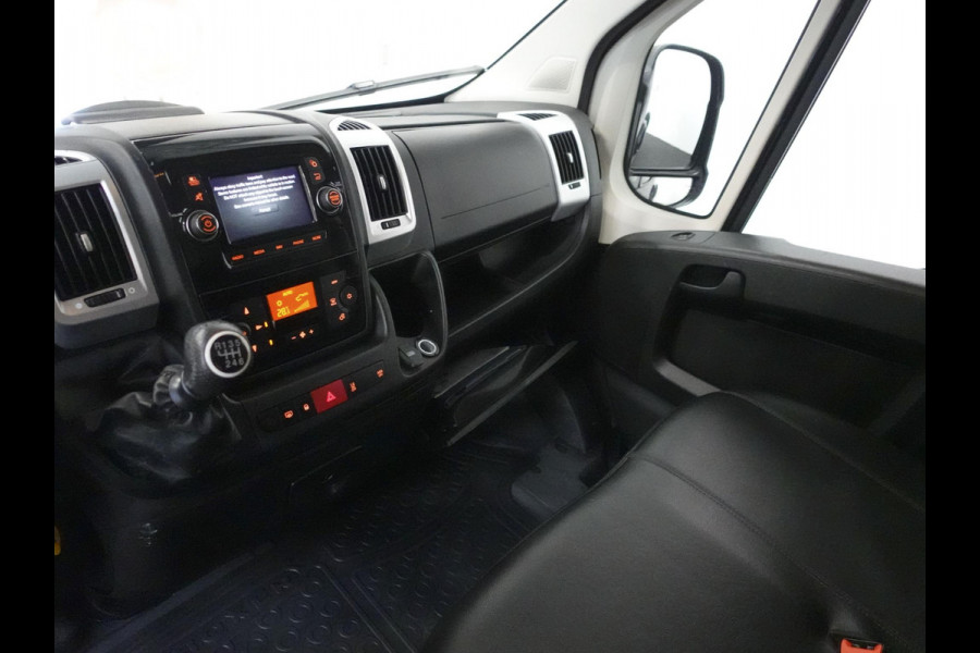 Peugeot Boxer 165PK L3H2 Premium Navigatie Camera Cruise Control Trekhaak airco