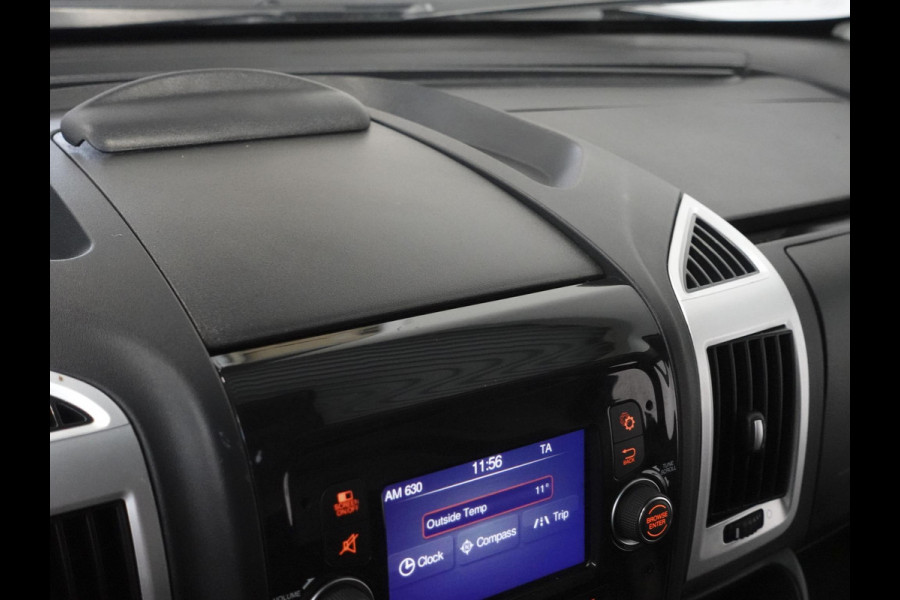 Peugeot Boxer 165PK L3H2 Premium Navigatie Camera Cruise Control Trekhaak airco