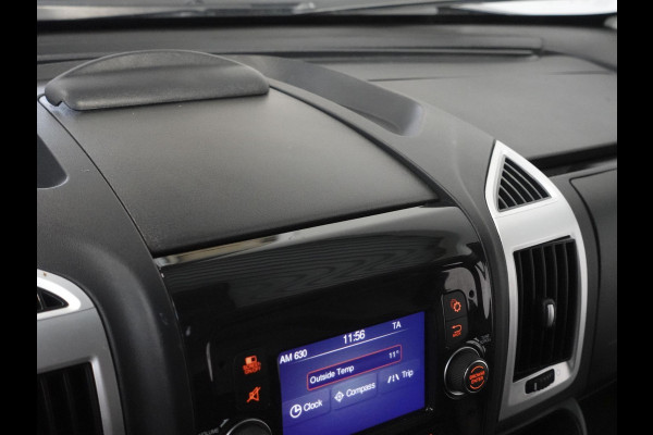 Peugeot Boxer 165PK L3H2 Premium Navigatie Camera Cruise Control Trekhaak airco
