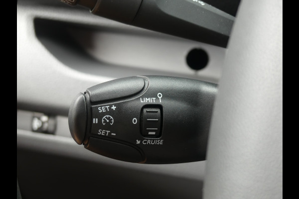 Opel Vivaro 2.0 CDTI Airco/PDC/Trekhaak/Navigatie
