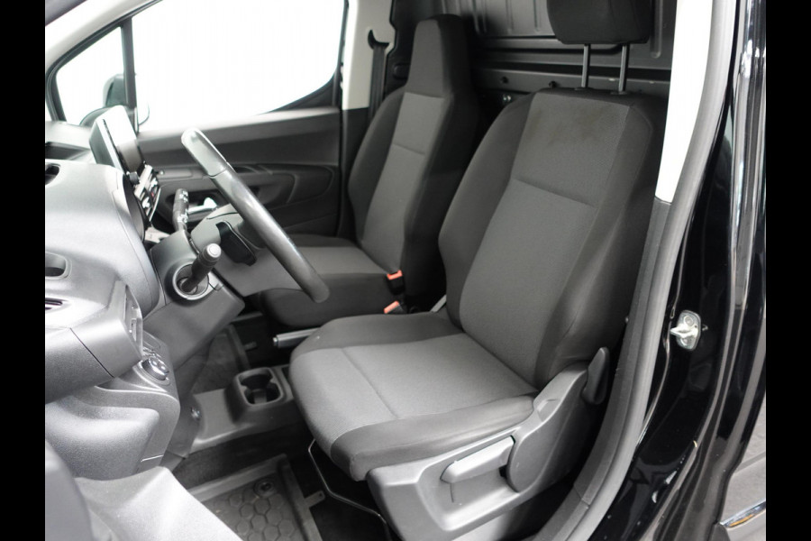 Opel Combo 130PK Automaat L1H1 Apple Carplay Cruise control Trekhaak Parkeersensoren Stuurwielverwarming