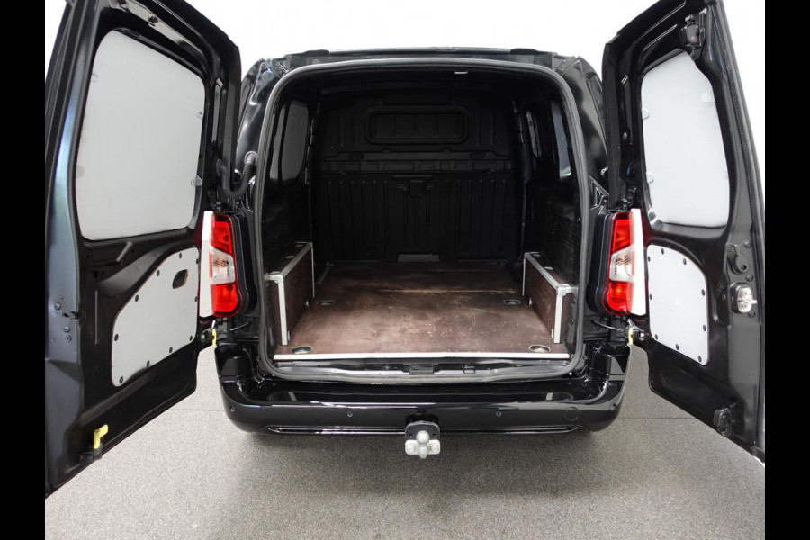 Opel Combo 130PK Automaat L1H1 Apple Carplay Cruise control Trekhaak Parkeersensoren Stuurwielverwarming