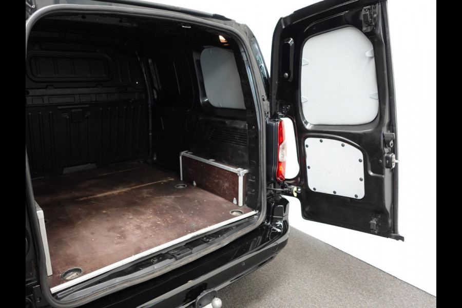 Opel Combo 130PK Automaat L1H1 Apple Carplay Cruise control Trekhaak Parkeersensoren Stuurwielverwarming