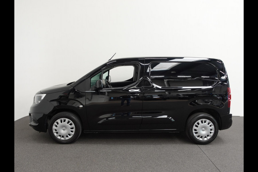 Opel Combo 130PK Automaat L1H1 Apple Carplay Cruise control Trekhaak Parkeersensoren Stuurwielverwarming