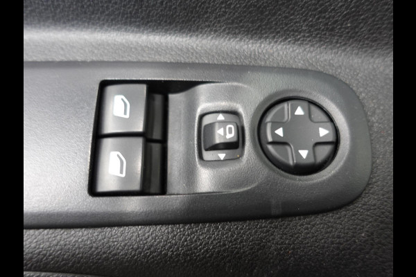 Opel Combo 130PK Automaat L1H1 Apple Carplay Cruise control Trekhaak Parkeersensoren Stuurwielverwarming