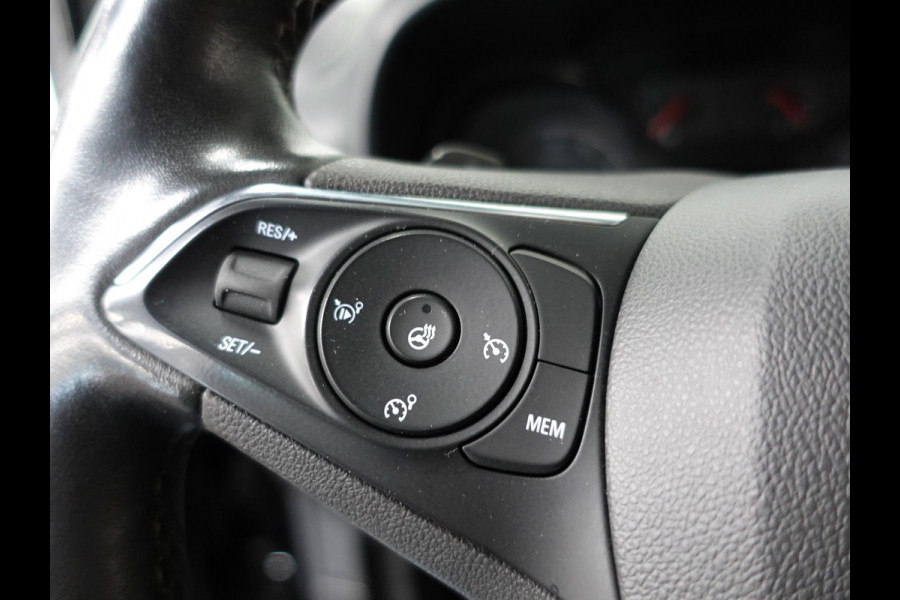 Opel Combo 130PK Automaat L1H1 Apple Carplay Cruise control Trekhaak Parkeersensoren Stuurwielverwarming