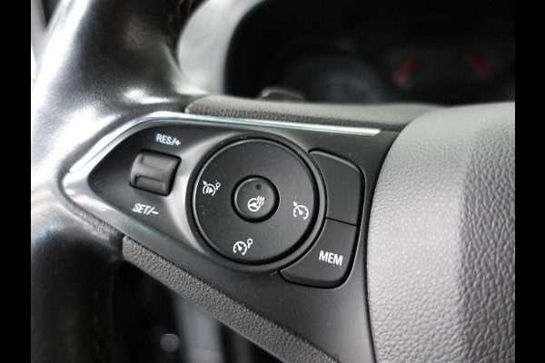 Opel Combo 130PK Automaat L1H1 Apple Carplay Cruise control Trekhaak Parkeersensoren Stuurwielverwarming
