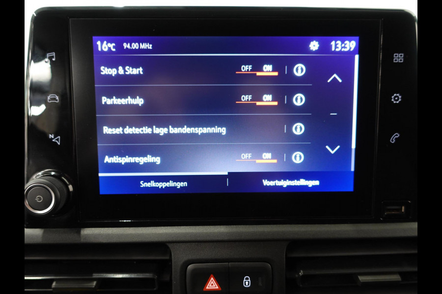 Opel Combo 130PK Automaat L1H1 Apple Carplay Cruise control Trekhaak Parkeersensoren Stuurwielverwarming