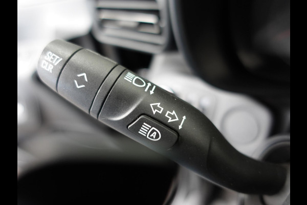 Opel Combo 130PK Automaat L1H1 Apple Carplay Cruise control Trekhaak Parkeersensoren Stuurwielverwarming
