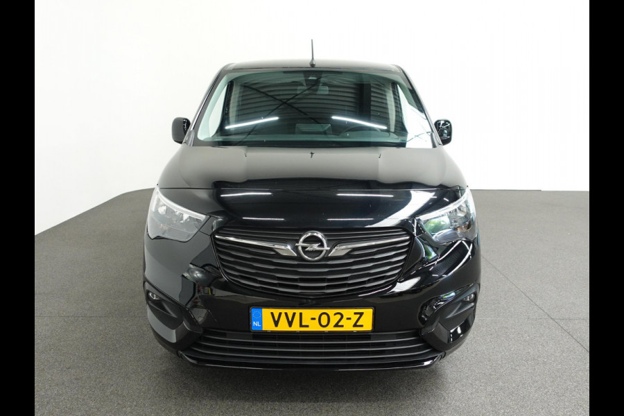 Opel Combo 130PK Automaat L1H1 Apple Carplay Cruise control Trekhaak Parkeersensoren Stuurwielverwarming