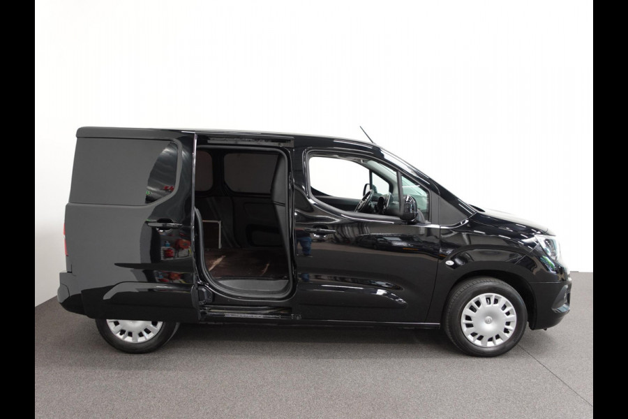 Opel Combo 130PK Automaat L1H1 Apple Carplay Cruise control Trekhaak Parkeersensoren Stuurwielverwarming