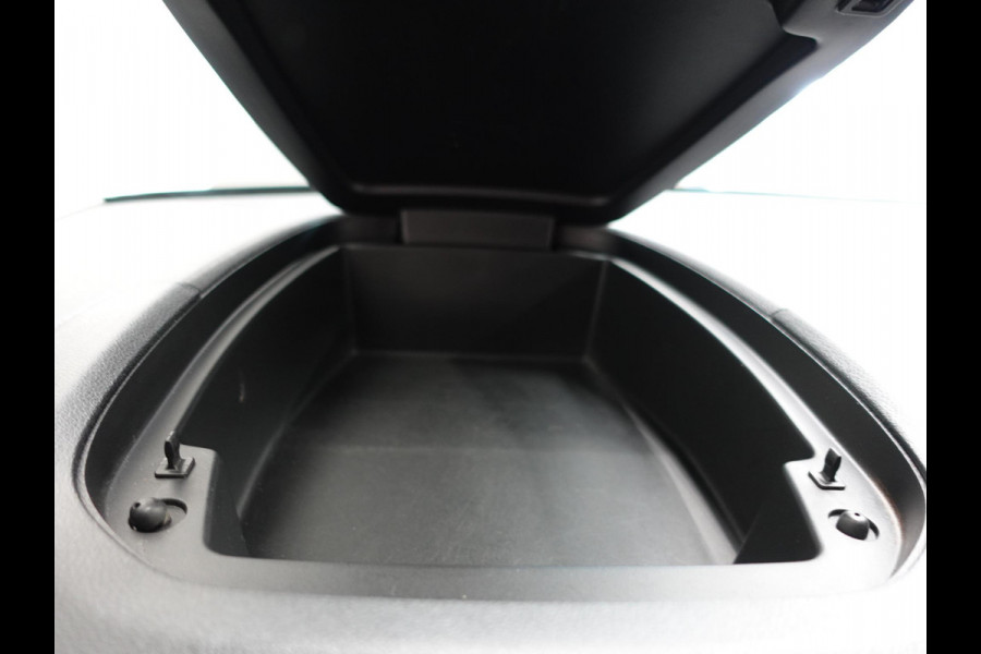 Opel Combo 130PK Automaat L1H1 Apple Carplay Cruise control Trekhaak Parkeersensoren Stuurwielverwarming