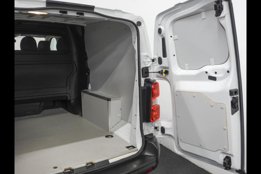 Opel Vivaro 2.0 CDTI L3H1 145pk Dubbele Cabine Edition Navigatie Trekhaak Cruise control Airco