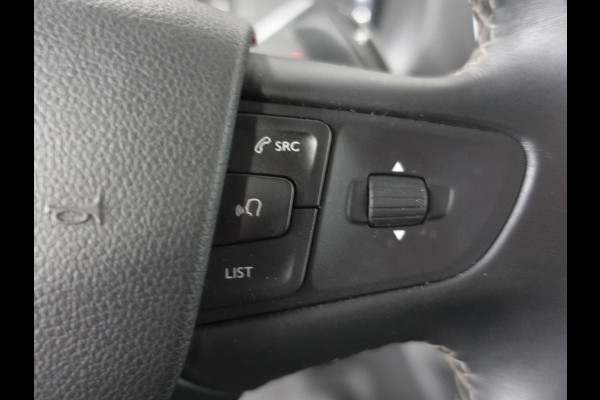Opel Vivaro 2.0 CDTI L3H1 145pk Dubbele Cabine Edition Navigatie Trekhaak Cruise control Airco