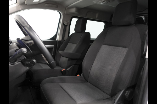 Opel Vivaro 2.0 CDTI L3H1 145pk Dubbele Cabine Edition Navigatie Trekhaak Cruise control Airco