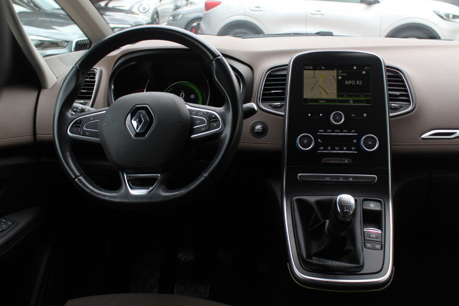Renault Grand Scénic 1.2 TCe Intens 7p. / Trekhaak / Camera / Navigatie / 20'' / Half leder / Keyless / Dodehoek / Cruise Control
