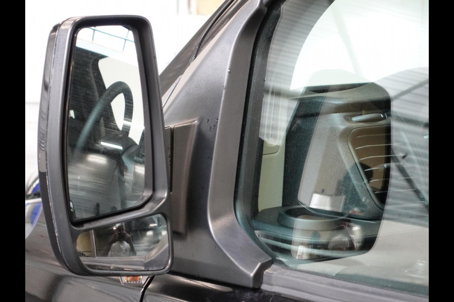 Ford Transit Custom 300 2.0 TDCI L2H1 Trend Automaat Dubbele cabine Airco Navi Cruise control Camera
