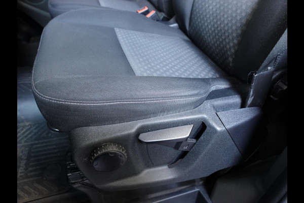 Ford Transit Custom 300 2.0 TDCI L2H1 Trend Automaat Dubbele cabine Airco Navi Cruise control Camera