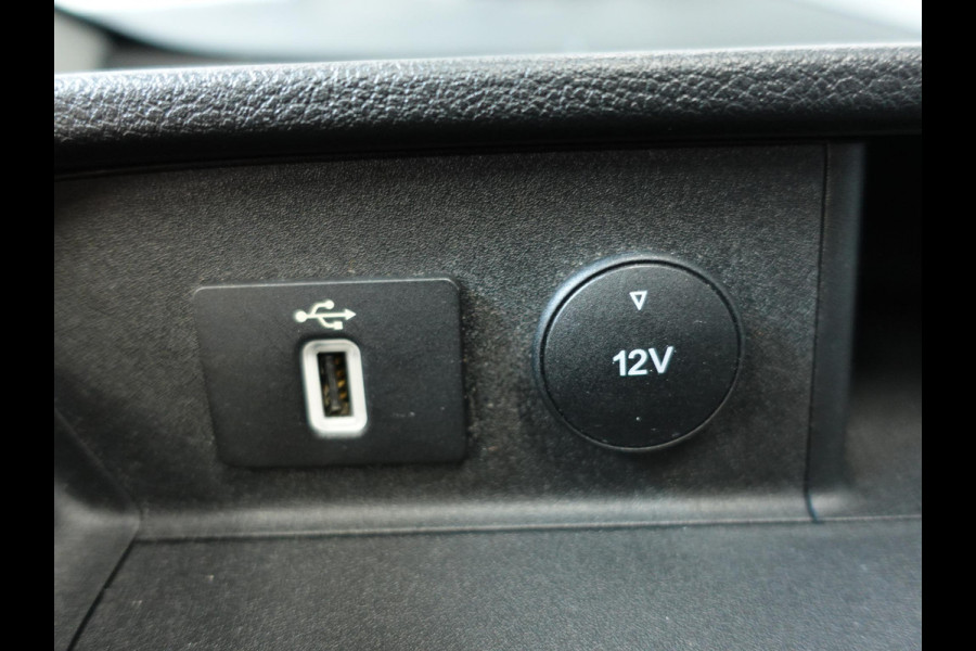Ford Transit Custom 300 2.0 TDCI L2H1 Trend Automaat Dubbele cabine Airco Navi Cruise control Camera