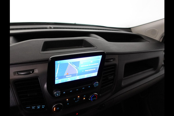 Ford Transit Custom 300 2.0 TDCI L2H1 Trend Automaat Dubbele cabine Airco Navi Cruise control Camera