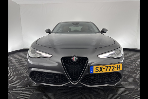 Alfa Romeo Giulia 2.0 T AWD Veloce Aut. *FULL-LEATHER | XENON | MEMORY-PACK | HARMAN/KARDON | CAMERA | KEYLESS | DAB+ | NAVI-FULLMAP | ECC | PDC | CRUISE | 19''ALU*
