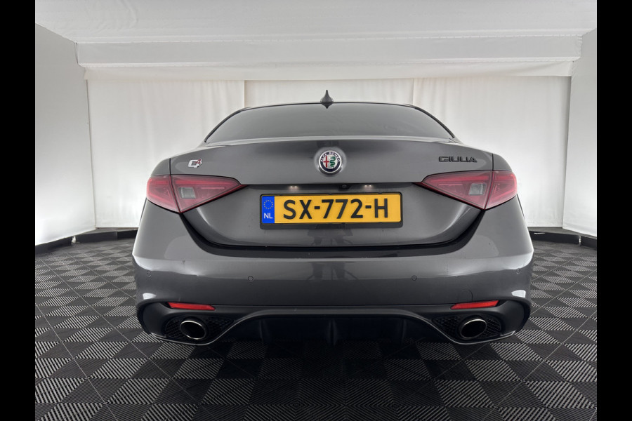 Alfa Romeo Giulia 2.0 T AWD Veloce Aut. *FULL-LEATHER | XENON | MEMORY-PACK | HARMAN/KARDON | CAMERA | KEYLESS | DAB+ | NAVI-FULLMAP | ECC | PDC | CRUISE | 19''ALU*