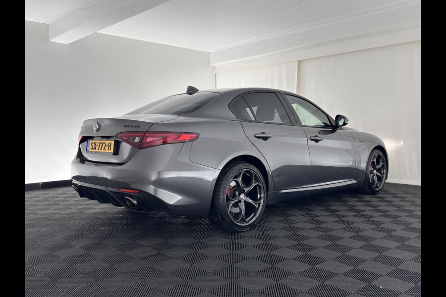 Alfa Romeo Giulia 2.0 T AWD Veloce Aut. *FULL-LEATHER | XENON | MEMORY-PACK | HARMAN/KARDON | CAMERA | KEYLESS | DAB+ | NAVI-FULLMAP | ECC | PDC | CRUISE | 19''ALU*