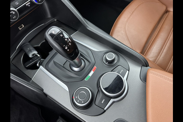 Alfa Romeo Giulia 2.0 T AWD Veloce Aut. *FULL-LEATHER | XENON | MEMORY-PACK | HARMAN/KARDON | CAMERA | KEYLESS | DAB+ | NAVI-FULLMAP | ECC | PDC | CRUISE | 19''ALU*