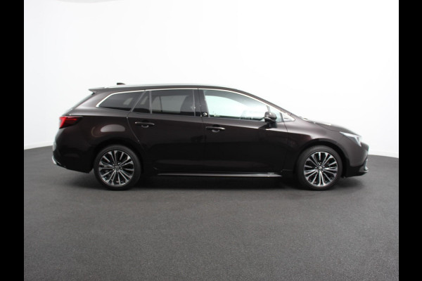 Toyota Corolla Touring Sports Hybrid 140 PK Automaat Dynamic | Navigatie | DAB | Camera | LED | Adaptive Cruise Control | Keyless Go | Lichtmetalen velgen