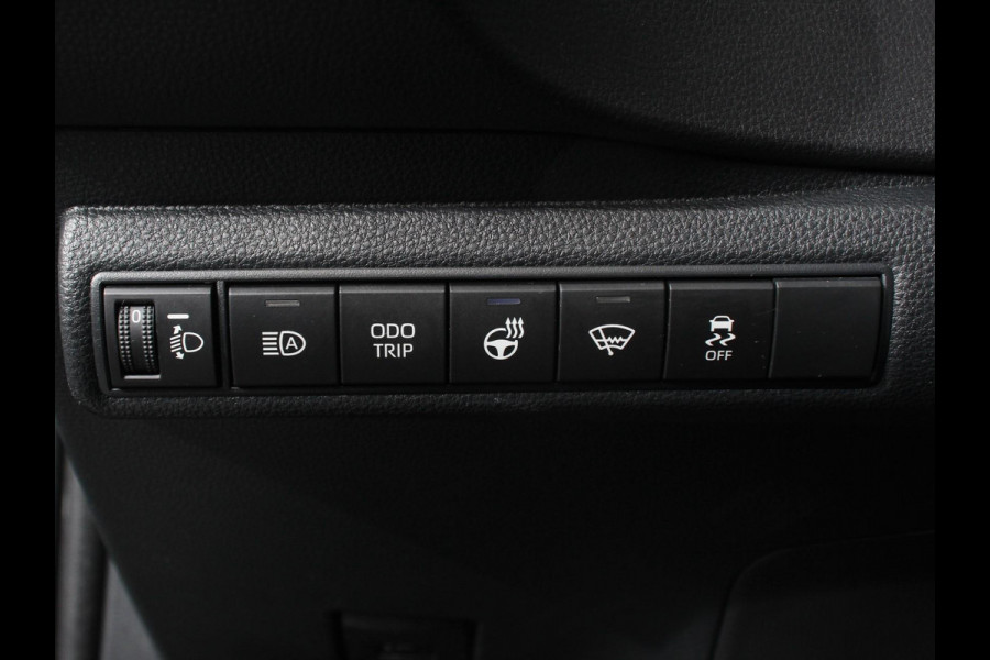 Toyota Corolla Touring Sports Hybrid 140 PK Automaat Dynamic | Navigatie | DAB | Camera | LED | Adaptive Cruise Control | Keyless Go | Lichtmetalen velgen