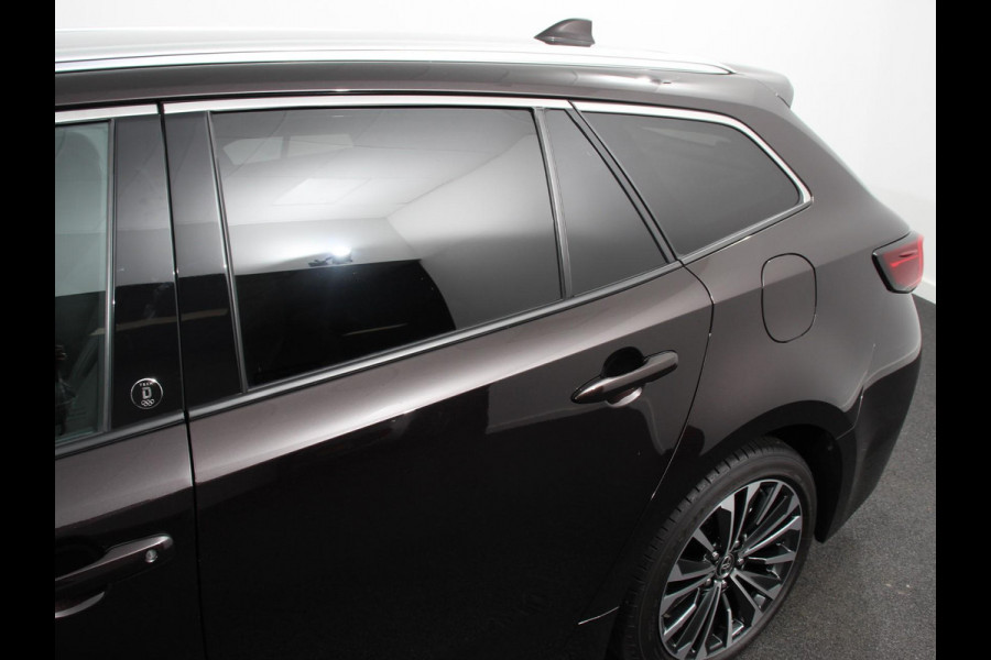 Toyota Corolla Touring Sports Hybrid 140 PK Automaat Dynamic | Navigatie | DAB | Camera | LED | Adaptive Cruise Control | Keyless Go | Lichtmetalen velgen