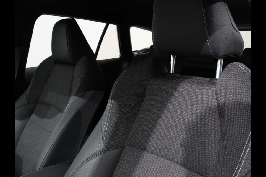 Toyota Corolla Touring Sports Hybrid 140 PK Automaat Dynamic | Navigatie | DAB | Camera | LED | Adaptive Cruise Control | Keyless Go | Lichtmetalen velgen