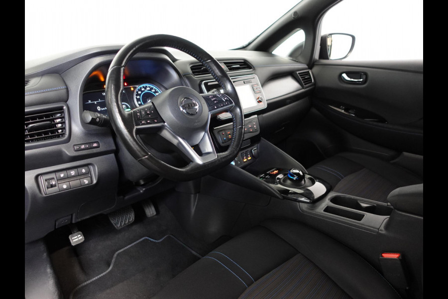 Nissan Leaf N-Connecta 40 kWh Navigatie Bluetooth Cruise Control Lichtmetalen Velgen