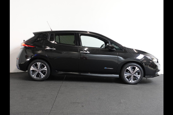 Nissan Leaf N-Connecta 40 kWh Navigatie Bluetooth Cruise Control Lichtmetalen Velgen