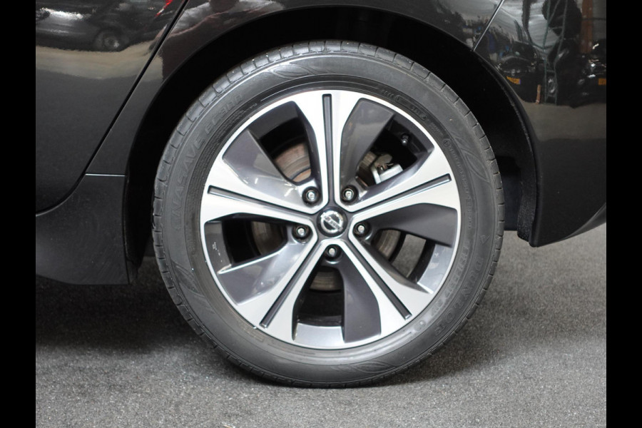 Nissan Leaf N-Connecta 40 kWh Navigatie Bluetooth Cruise Control Lichtmetalen Velgen