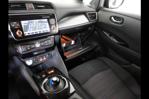 Nissan Leaf N-Connecta 40 kWh Navigatie Bluetooth Cruise Control Lichtmetalen Velgen