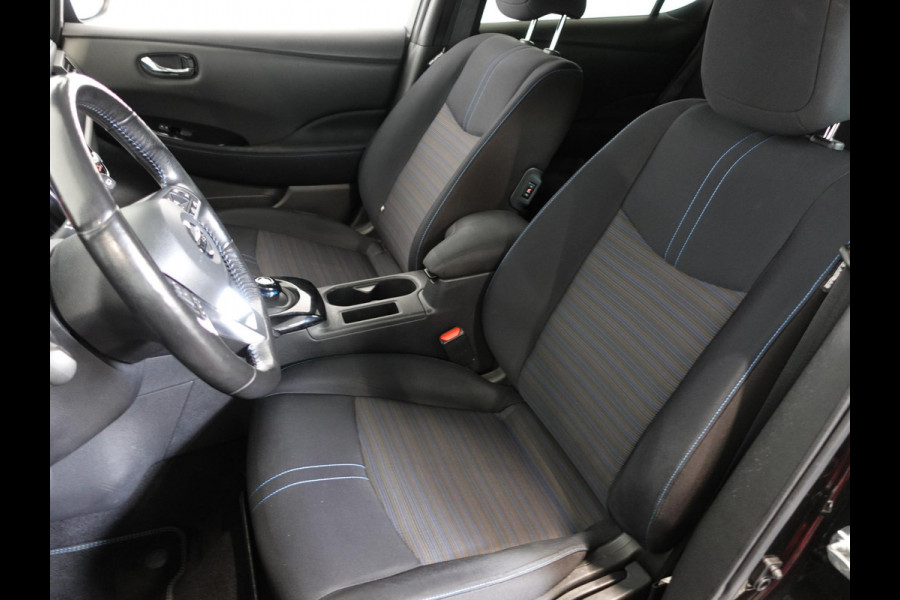 Nissan Leaf N-Connecta 40 kWh Navigatie Bluetooth Cruise Control Lichtmetalen Velgen