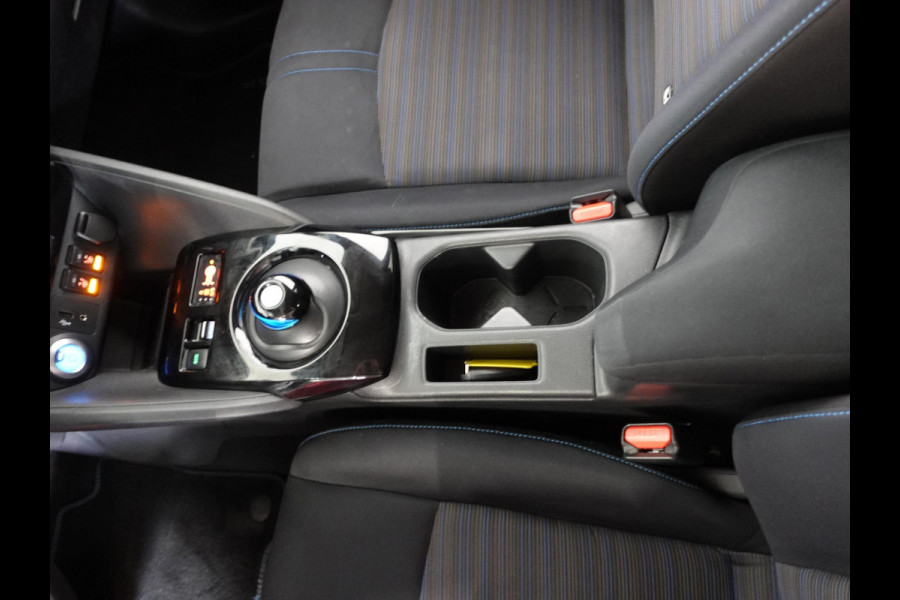 Nissan Leaf N-Connecta 40 kWh Navigatie Bluetooth Cruise Control Lichtmetalen Velgen