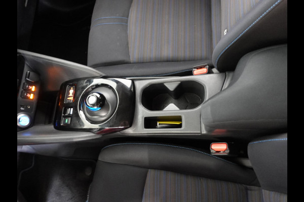 Nissan Leaf N-Connecta 40 kWh Navigatie Bluetooth Cruise Control Lichtmetalen Velgen