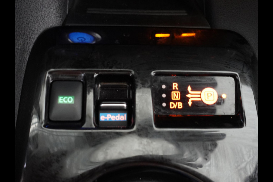 Nissan Leaf N-Connecta 40 kWh Navigatie Bluetooth Cruise Control Lichtmetalen Velgen