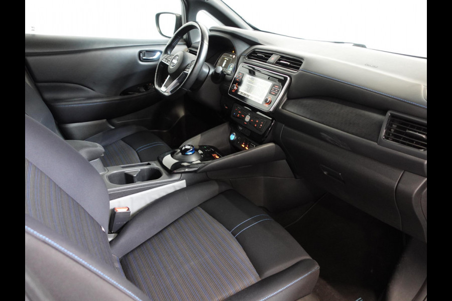 Nissan Leaf N-Connecta 40 kWh Navigatie Bluetooth Cruise Control Lichtmetalen Velgen