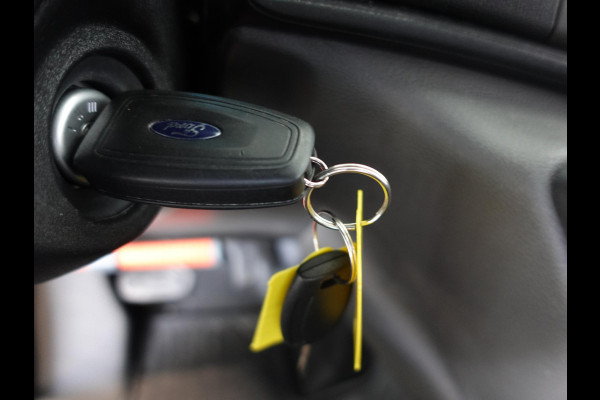 Ford Transit Custom 300 2.0 TDCI L2H1 Trend Automaat Airco Navigatie Cruisecontrol Camera Parkeersensoren Trekhaak