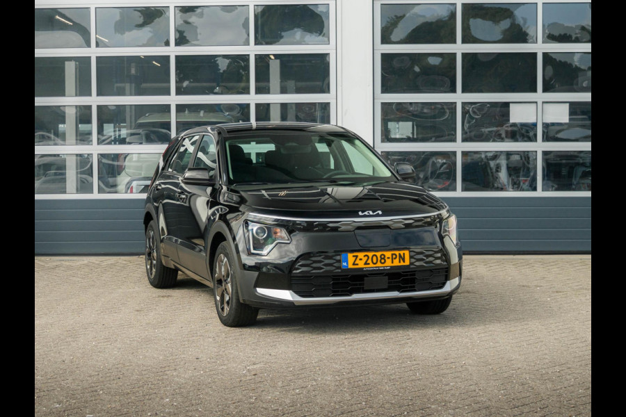 Kia Niro EV Light Edition 64.8 kWh | Navigatie | Achteruitrijcamera | Airco | Cruise control Adaptieve |