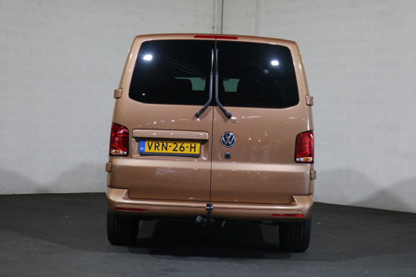 Volkswagen Transporter 2.0 TDI 204pk Bulli L2 H1 DC Airco Navigatie Apple Carplay Trekhaak