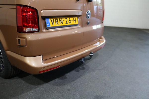 Volkswagen Transporter 2.0 TDI 204pk Bulli L2 H1 DC Airco Navigatie Apple Carplay Trekhaak